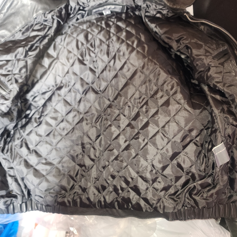 Leather jacket - Picture 5 of 6